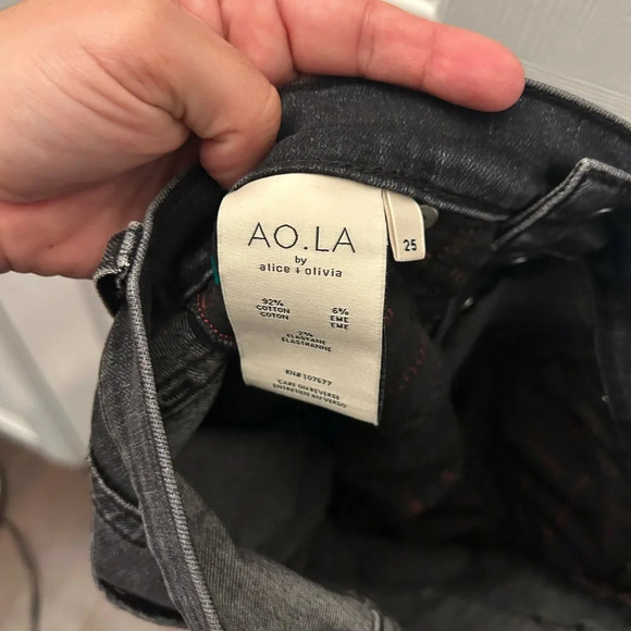 ! AO.LA by Alice & Olivia Good High Rise Button Fly Jeans - Picture 6 of 6